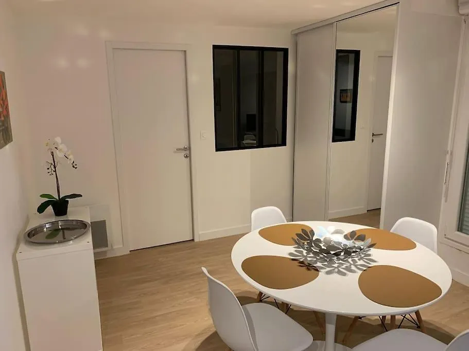 Jaures - Centre Ville - T1 Bis Au Calme Brest Apartment